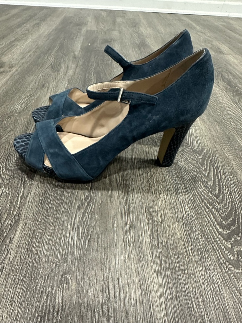 Franco Sarto Dark Blue Suede Peep-Toe Heels Size 10 - Picture 5 of 15